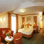 Hotel Garni Alpenland