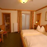 Hotel Garni Alpenland 4*