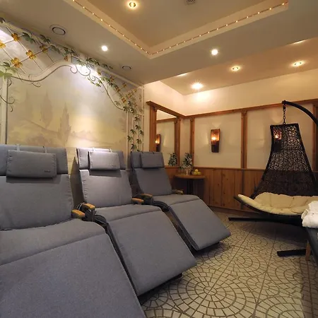 Garni Alpenland Hotel 4*